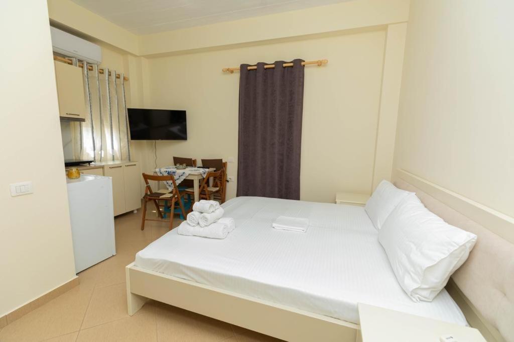Premier Guest House Vlorë Exteriör bild