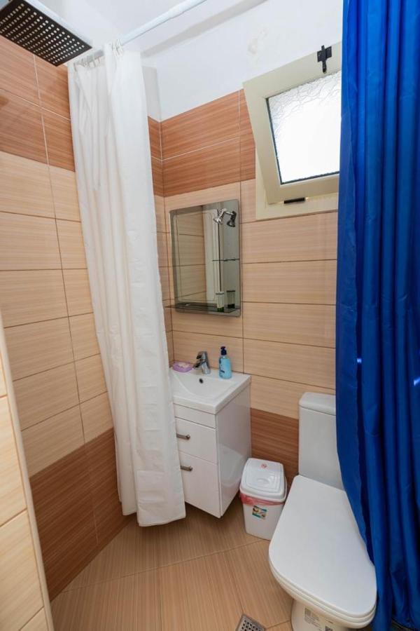 Premier Guest House Vlorë Exteriör bild